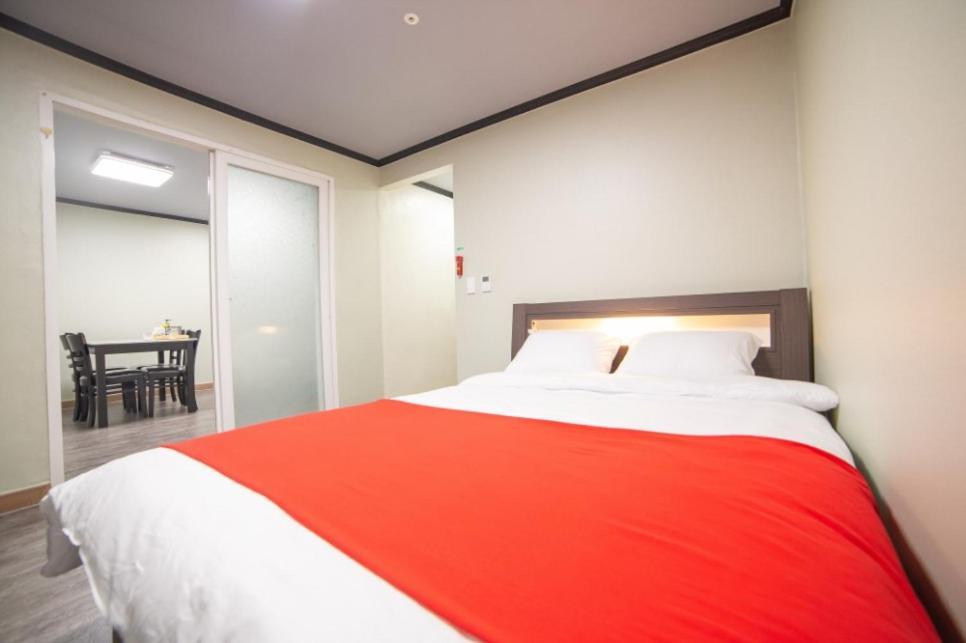 Hotel Castle Suncheon Chambre photo