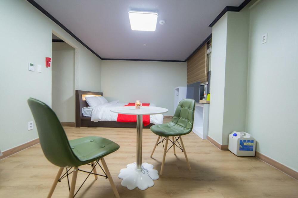 Hotel Castle Suncheon Extérieur photo